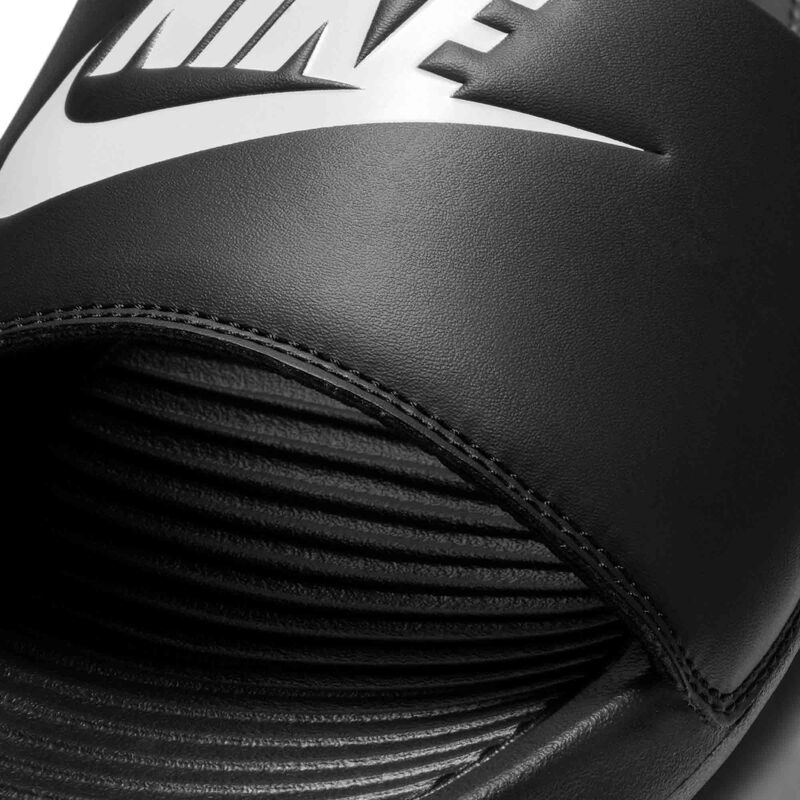 Nike Victori One, NEGRO, hi-res image number null