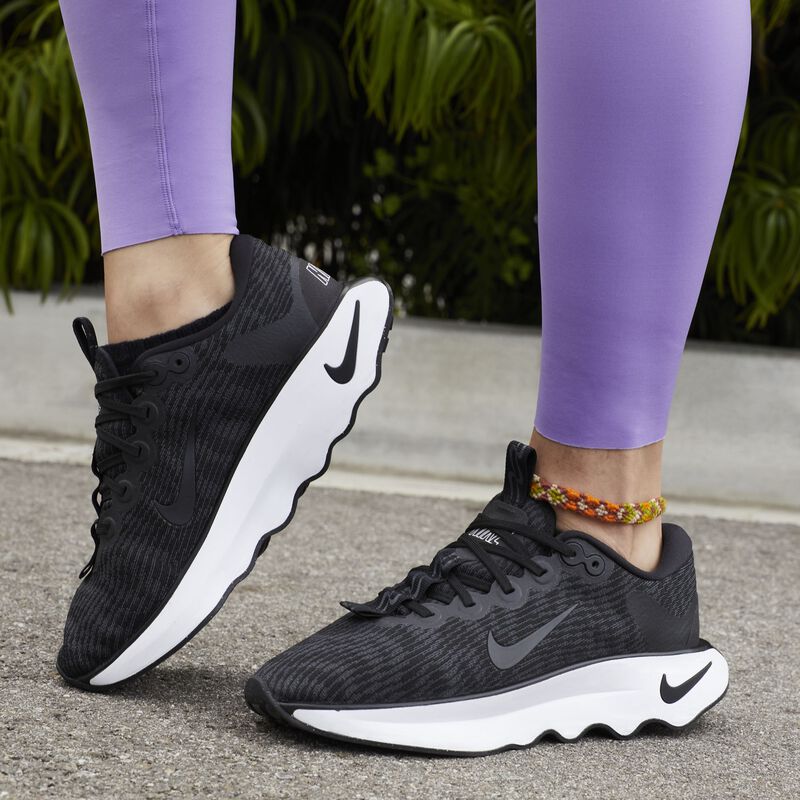 Nike Motiva, NEGRO, hi-res image number null