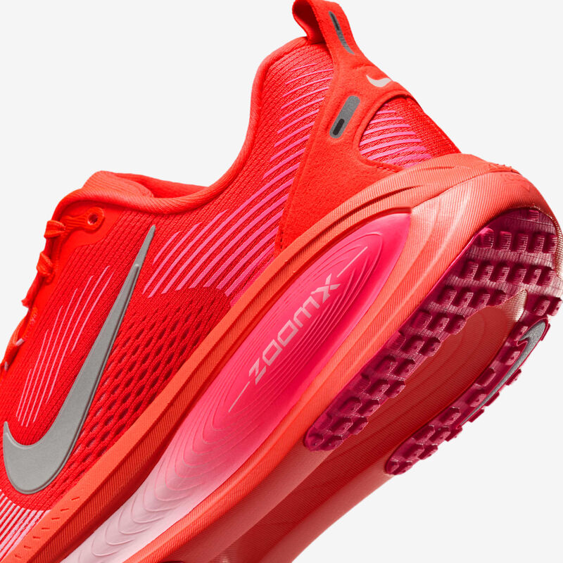 Nike Zapatillas Vomero 18, ROJO, hi-res image number null