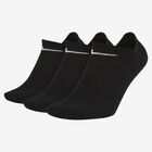 Nike Calcetines Everyday Lightweight Invisibles 3 Pares, NEGRO, hi-res