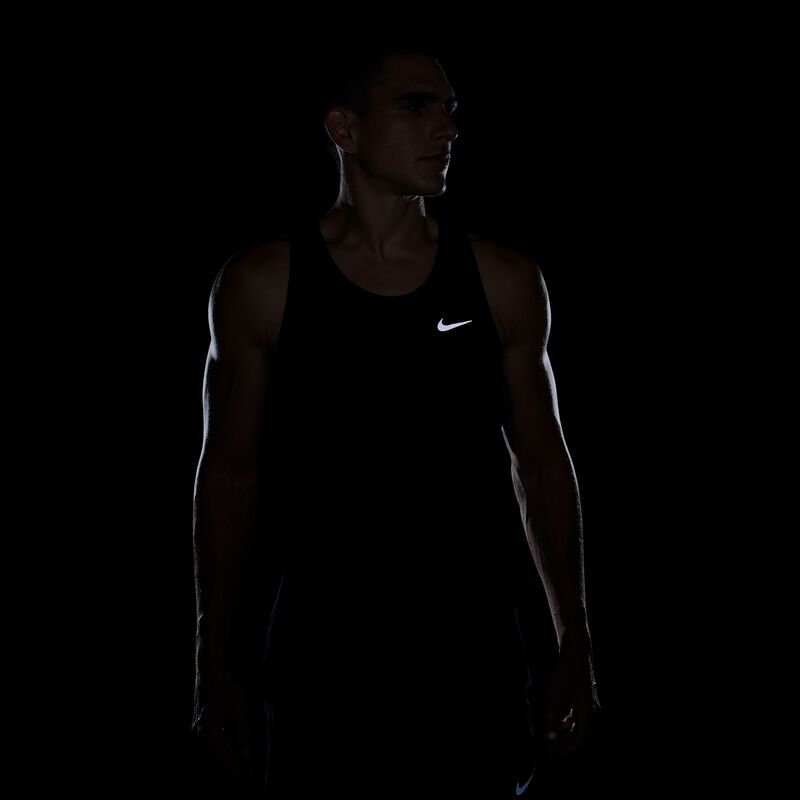 Nike Polera para correr Stride, NEGRO, hi-res image number null