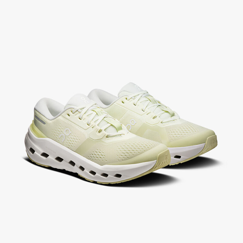 On Zapatillas Cloudrunner 3, VERDE, hi-res image number null