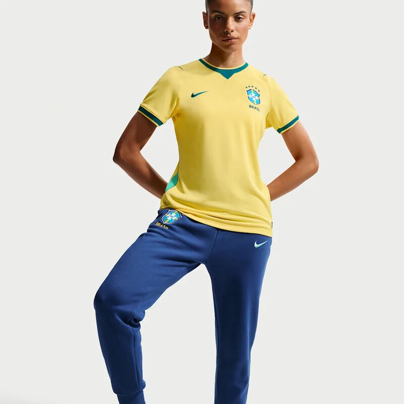 Nike Camiseta Brasil Stadium Local 2026 Mujer, AMARILLO, hi-res image number null