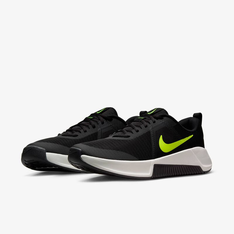 Nike MC Trainer 3, NEGRO, hi-res image number null