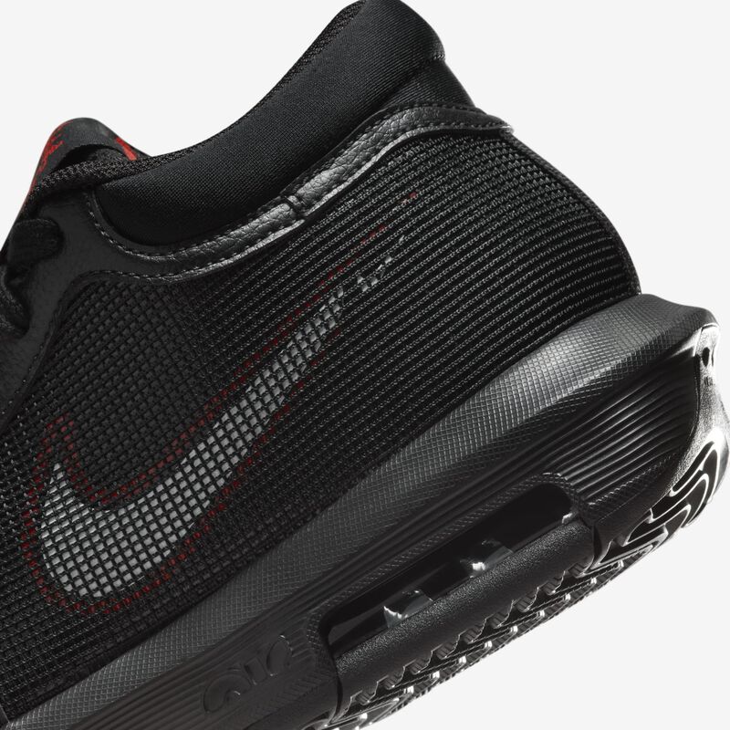 Nike LeBron Witness 8, NEGRO, hi-res image number null