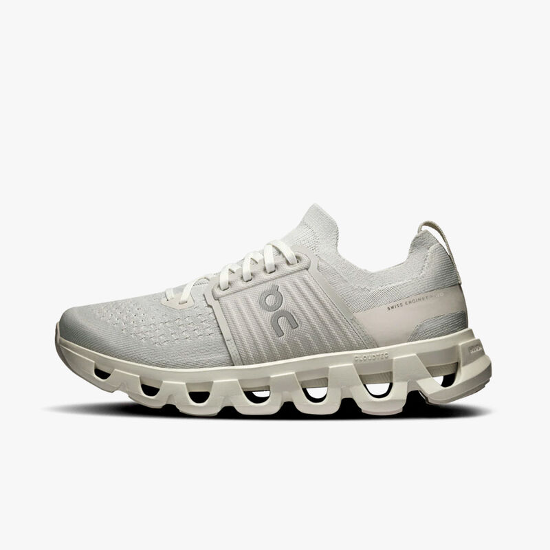On Zapatillas Cloudswift 4, GRIS, hi-res image number null