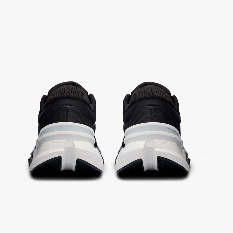 On Zapatillas Cloudflyer 5, NEGRO, hi-res image number null