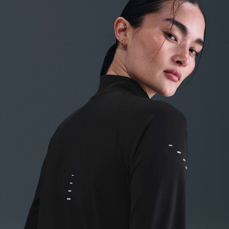 Nike Chaqueta para correr Swift, NEGRO, hi-res image number null