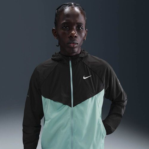 Nike Chaqueta Repel UV Stride