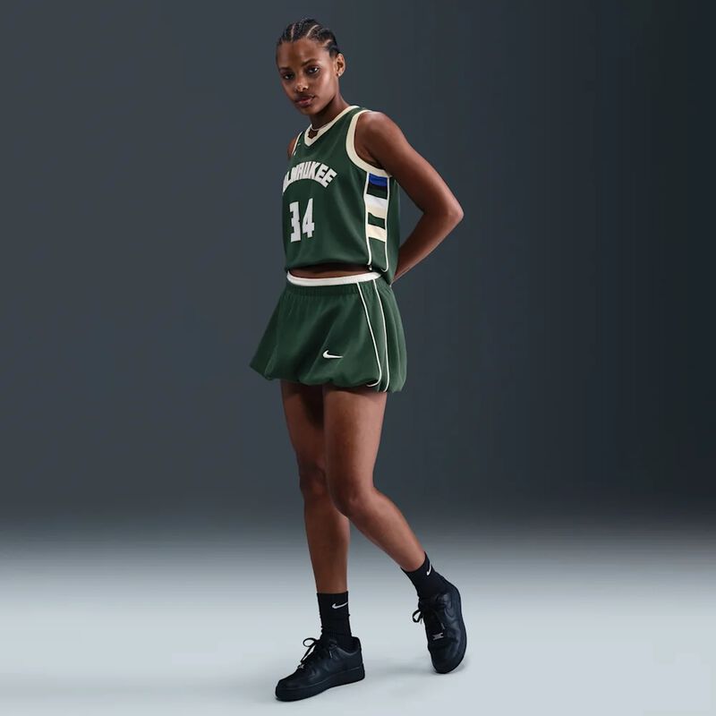 Nike Camiseta Milwaukee Bucks Icon Edition 2022/23, VERDE, hi-res image number null