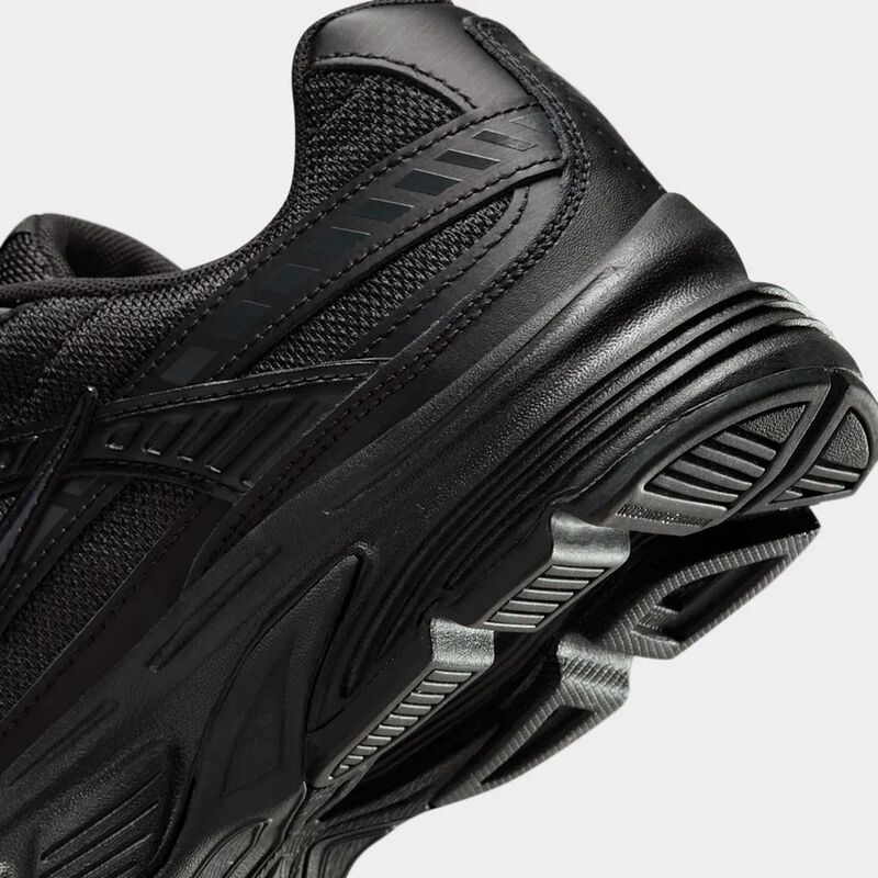 Nike Initiator, NEGRO, hi-res image number null