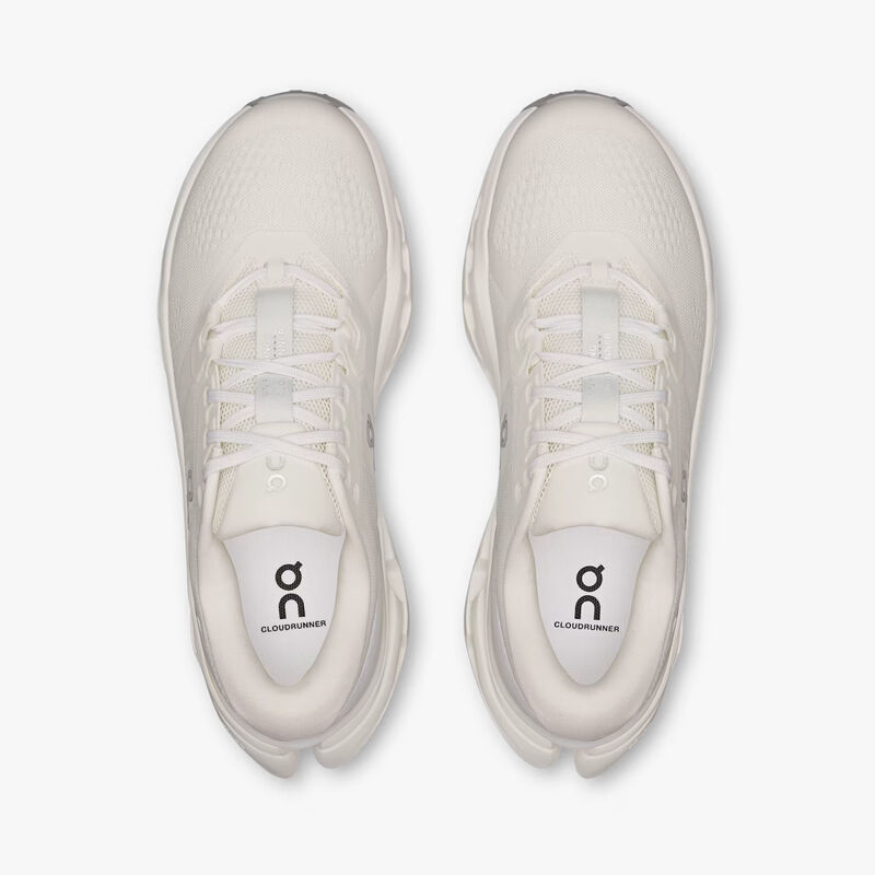On Zapatillas Cloudrunner 3, SURTIDO, hi-res image number null