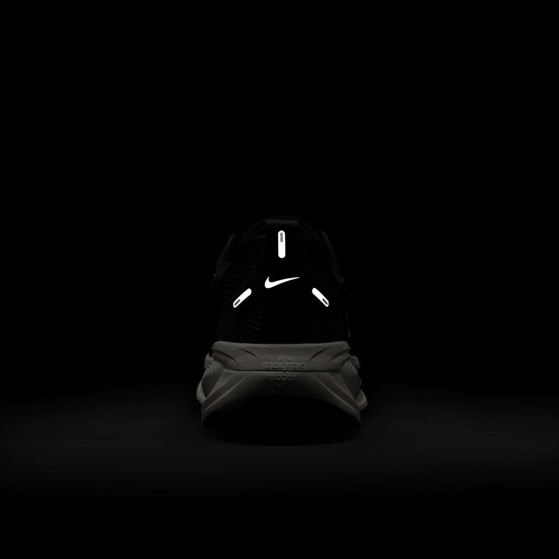 Nike Vomero 18, NEGRO, hi-res image number null