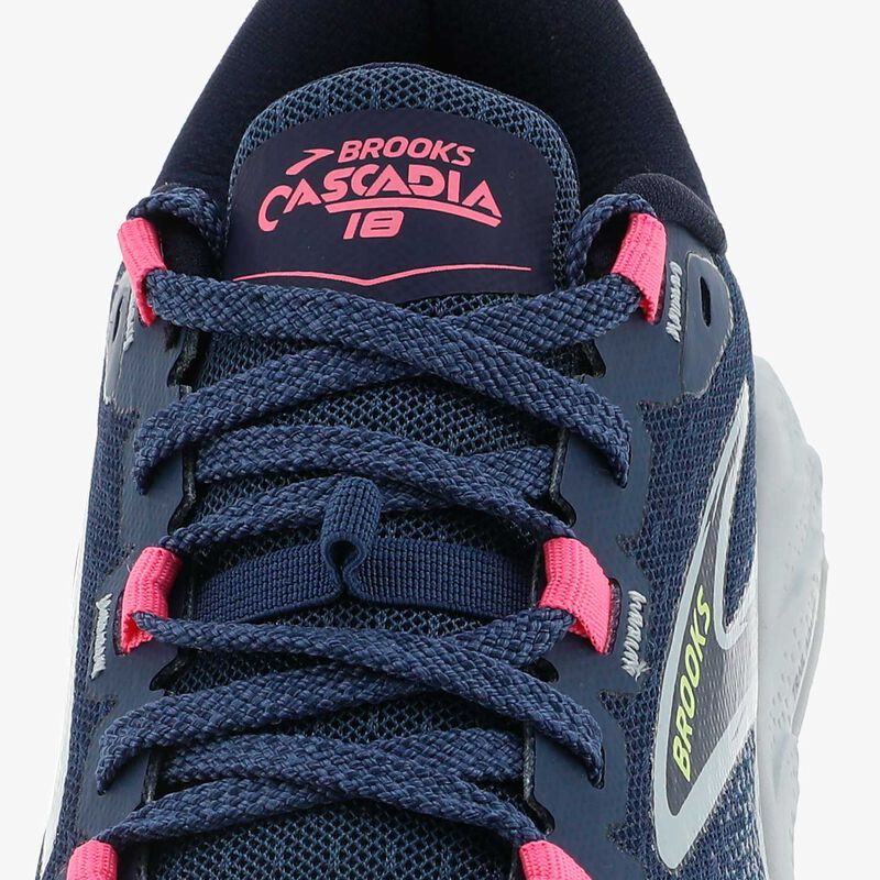 Brooks Cascadia 18, SURTIDO, hi-res image number null