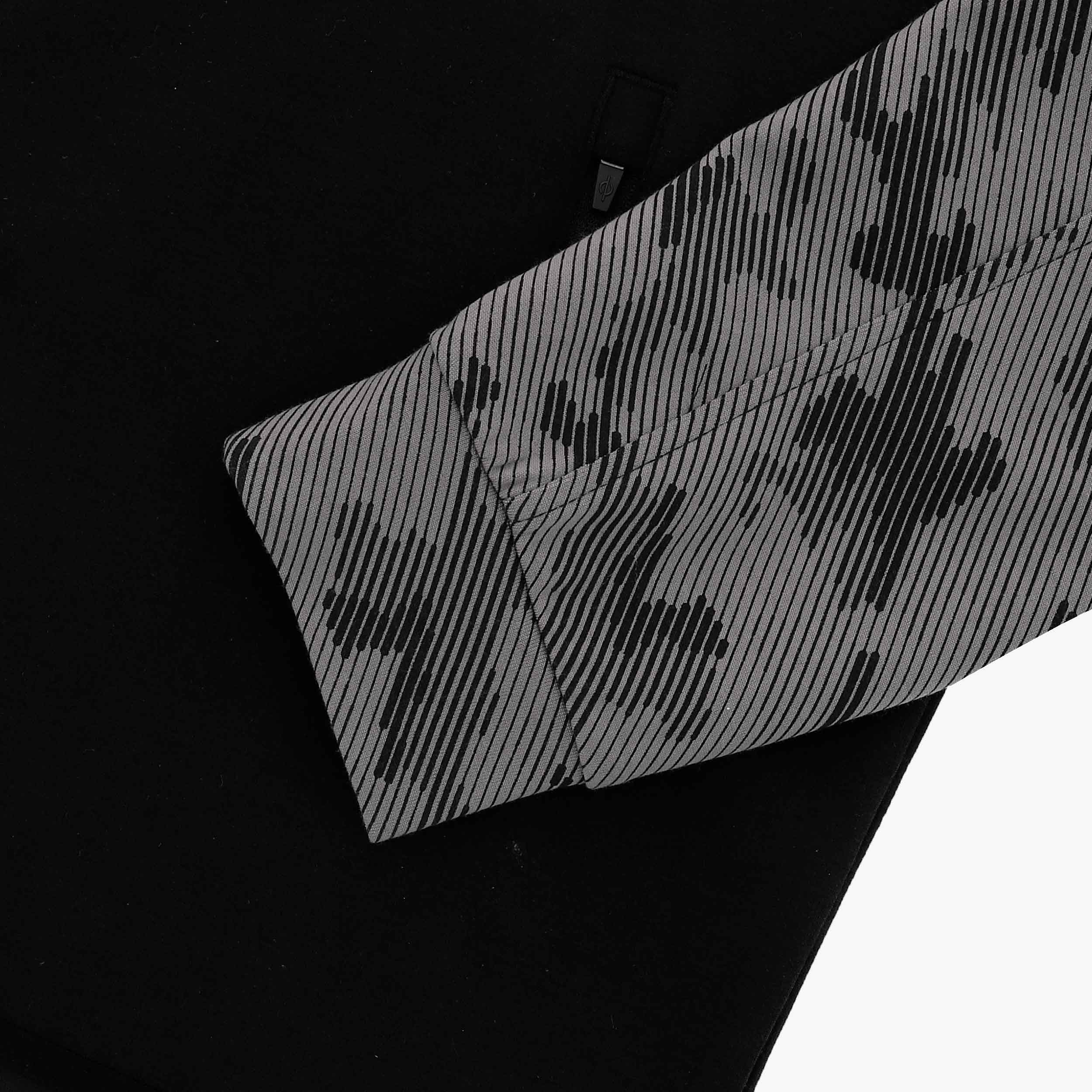 Astro Lira, NEGRO, hi-res