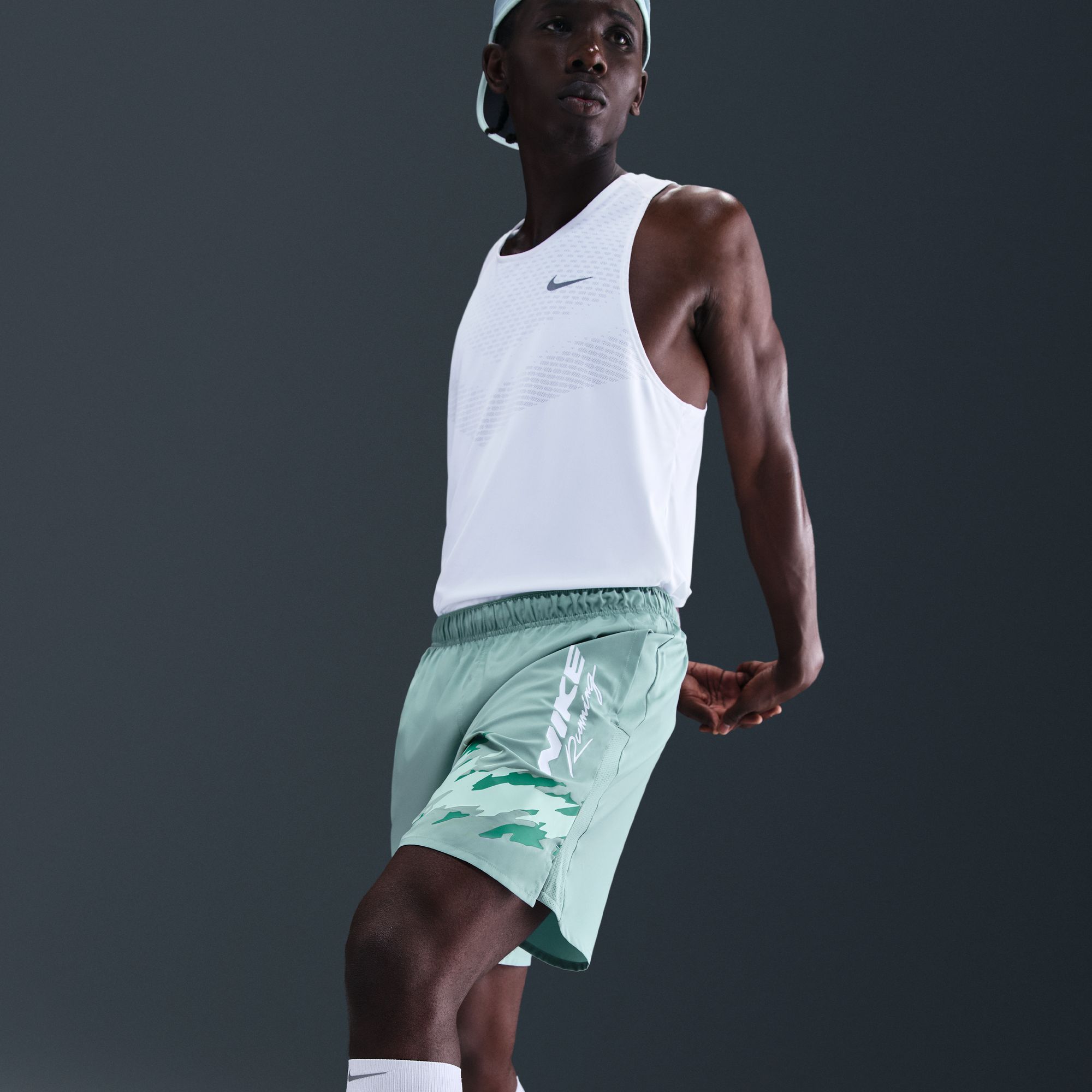 Nike Shorts Challenger, NEGRO, hi-res