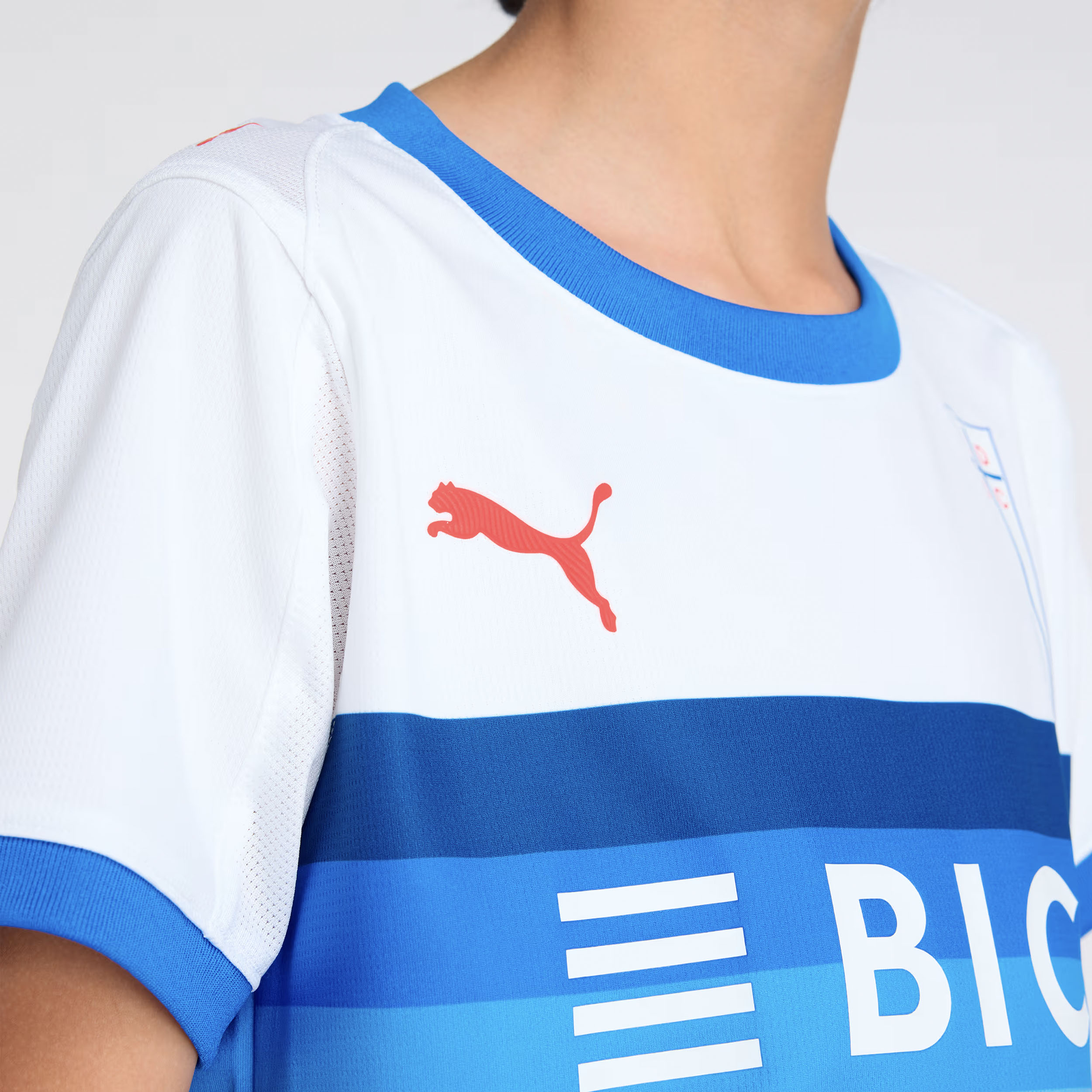 Puma Camiseta Universidad Cat&oacute;lica 2026 Local Ni&ntilde;o, BLANCO, hi-res