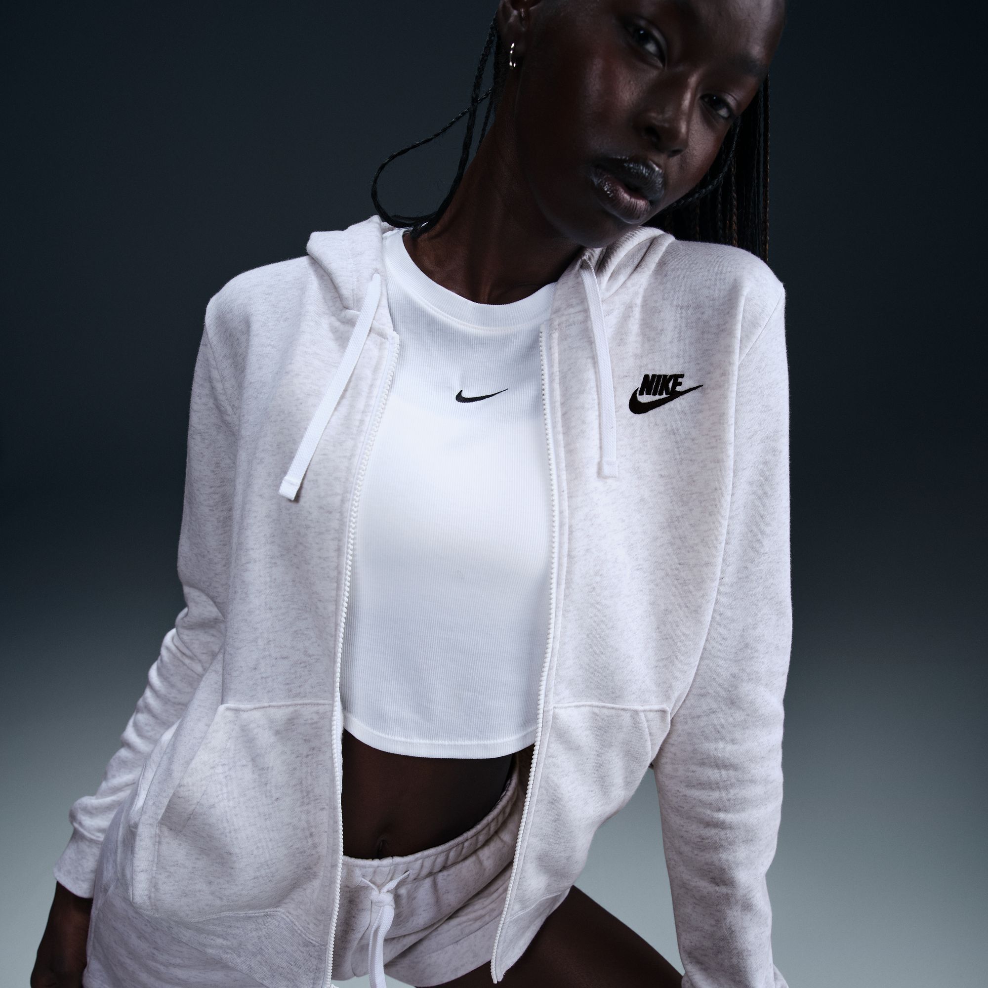 Nike Poler&oacute;n Sportswear Club Fleece, GRIS, hi-res
