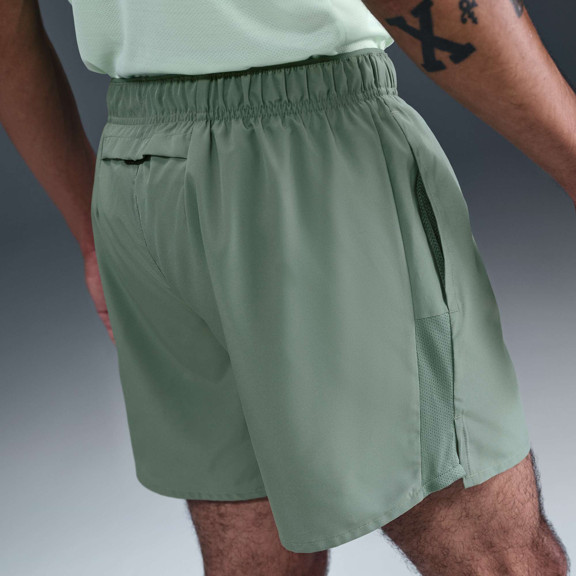 Nike Shorts Challenger, VERDE, hi-res