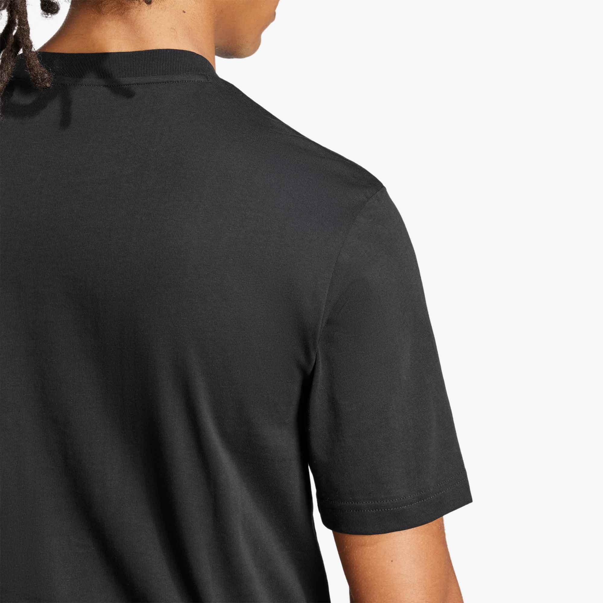 adidas Polera Essentials Logo Peque&ntilde;o Tejido Jersey, NEGRO, hi-res