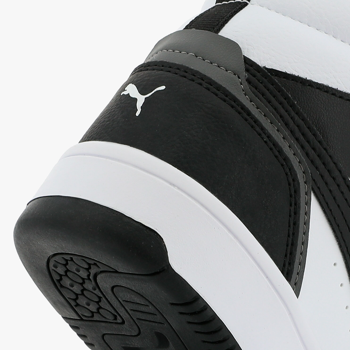 Puma Zapatillas Rebound V6 Mid JR, NEGRO, hi-res