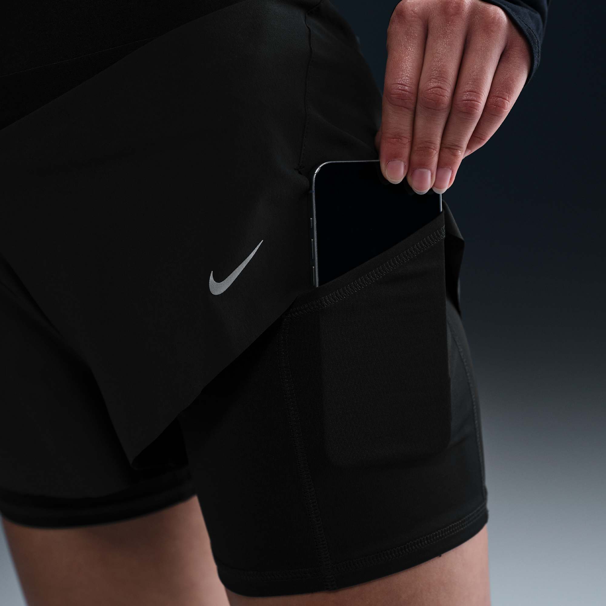 Nike Shorts Swift, NEGRO, hi-res
