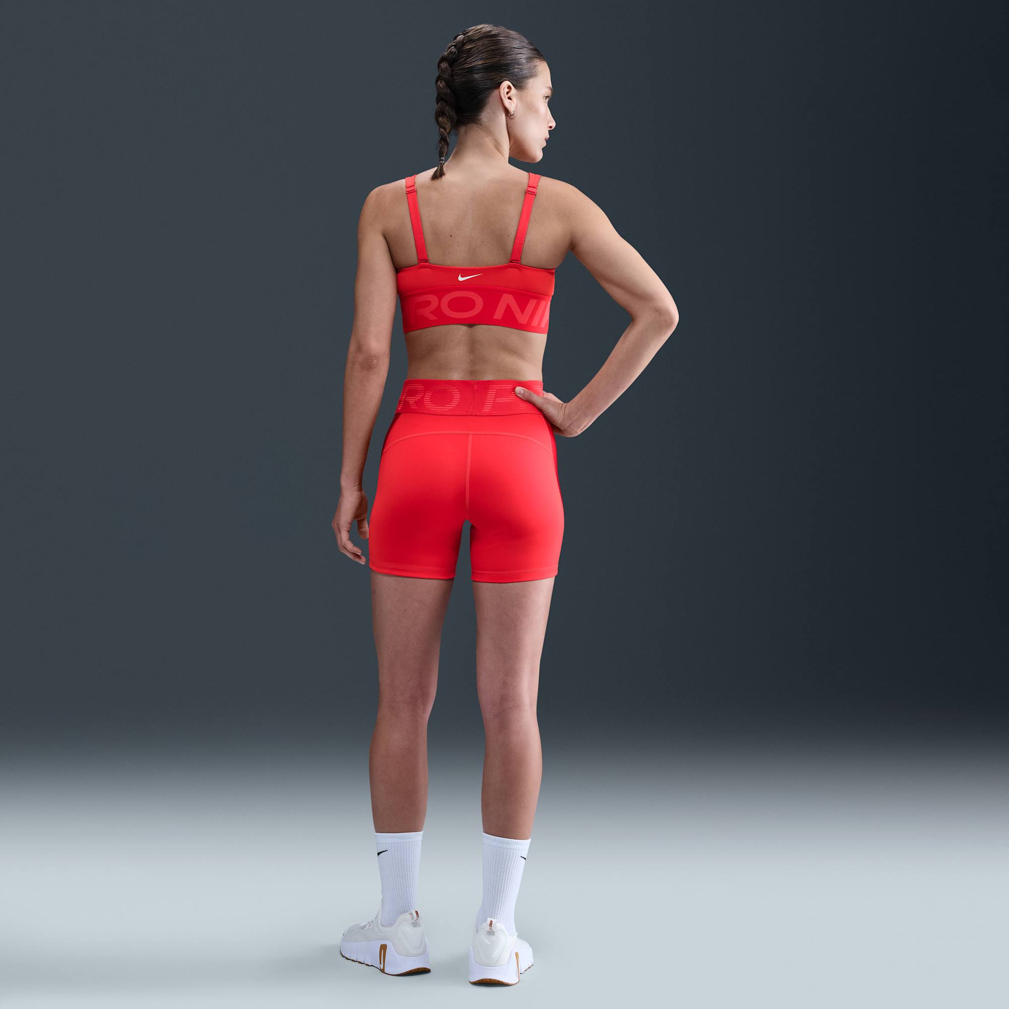 Nike Pro Indy Plunge, ROJO, hi-res