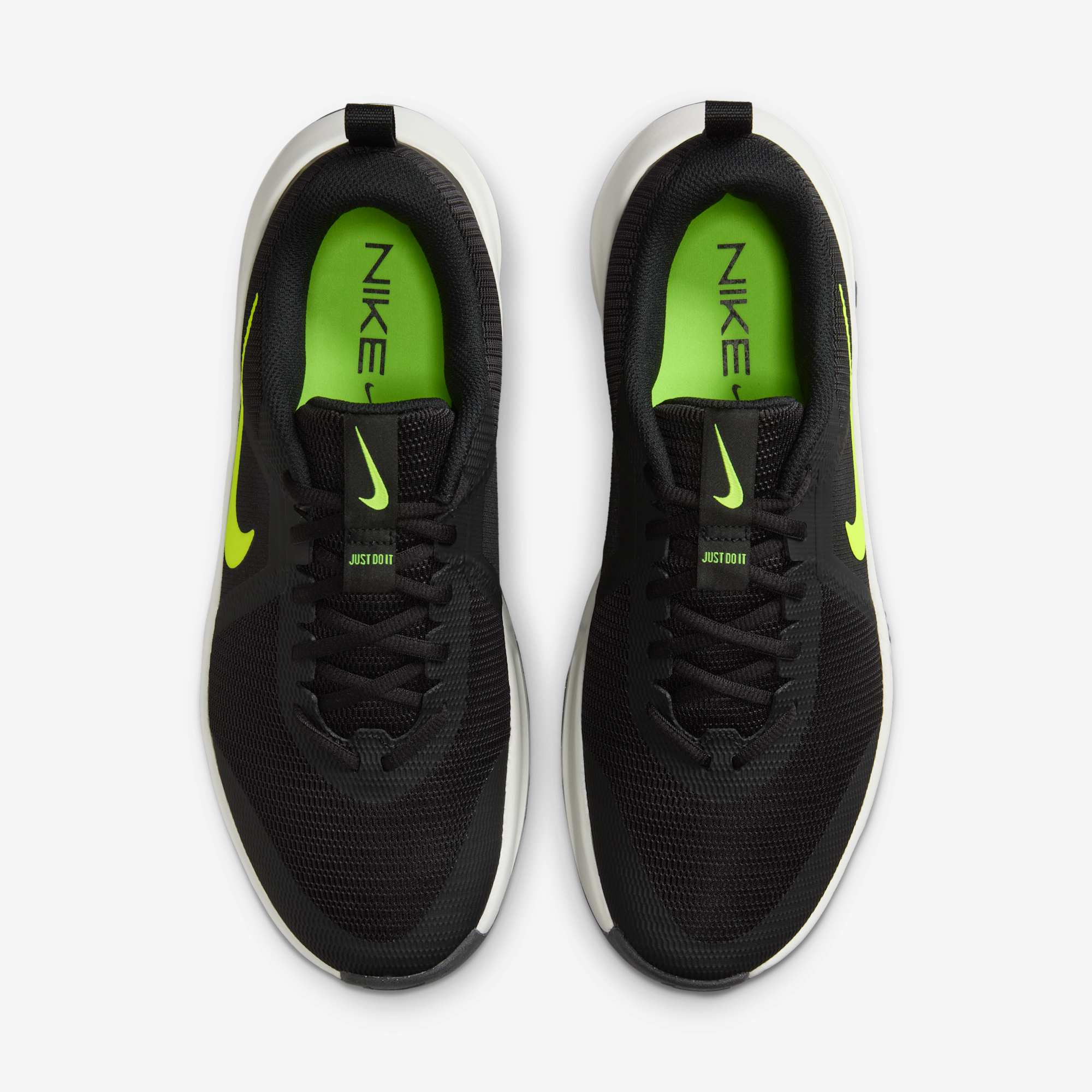 Nike MC Trainer 3, NEGRO, hi-res