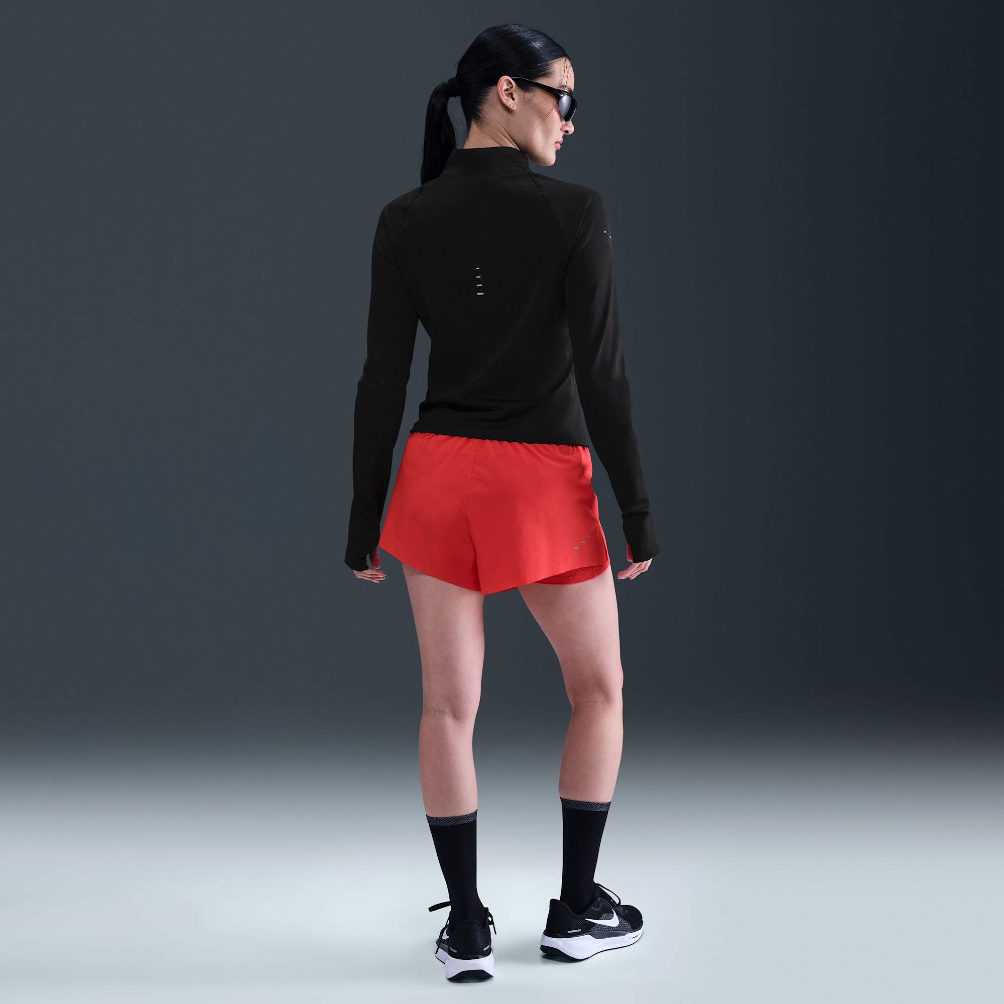 Nike Chaqueta para correr Swift, NEGRO, hi-res