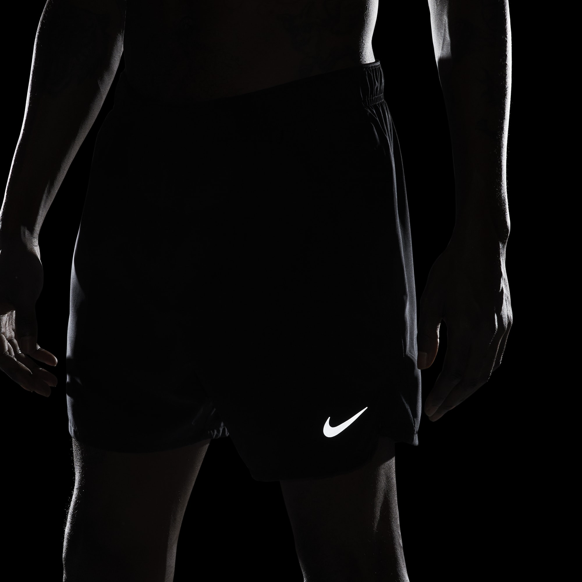 Nike Shorts Challenger, NEGRO, hi-res