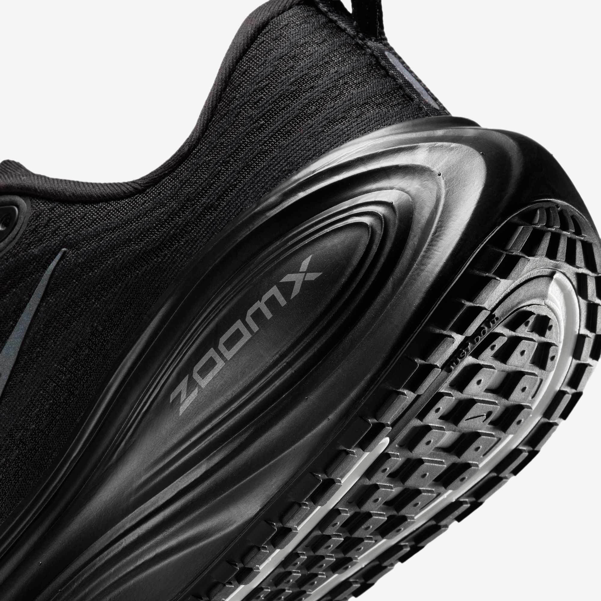 Nike Zapatillas Vomero Plus, NEGRO, hi-res