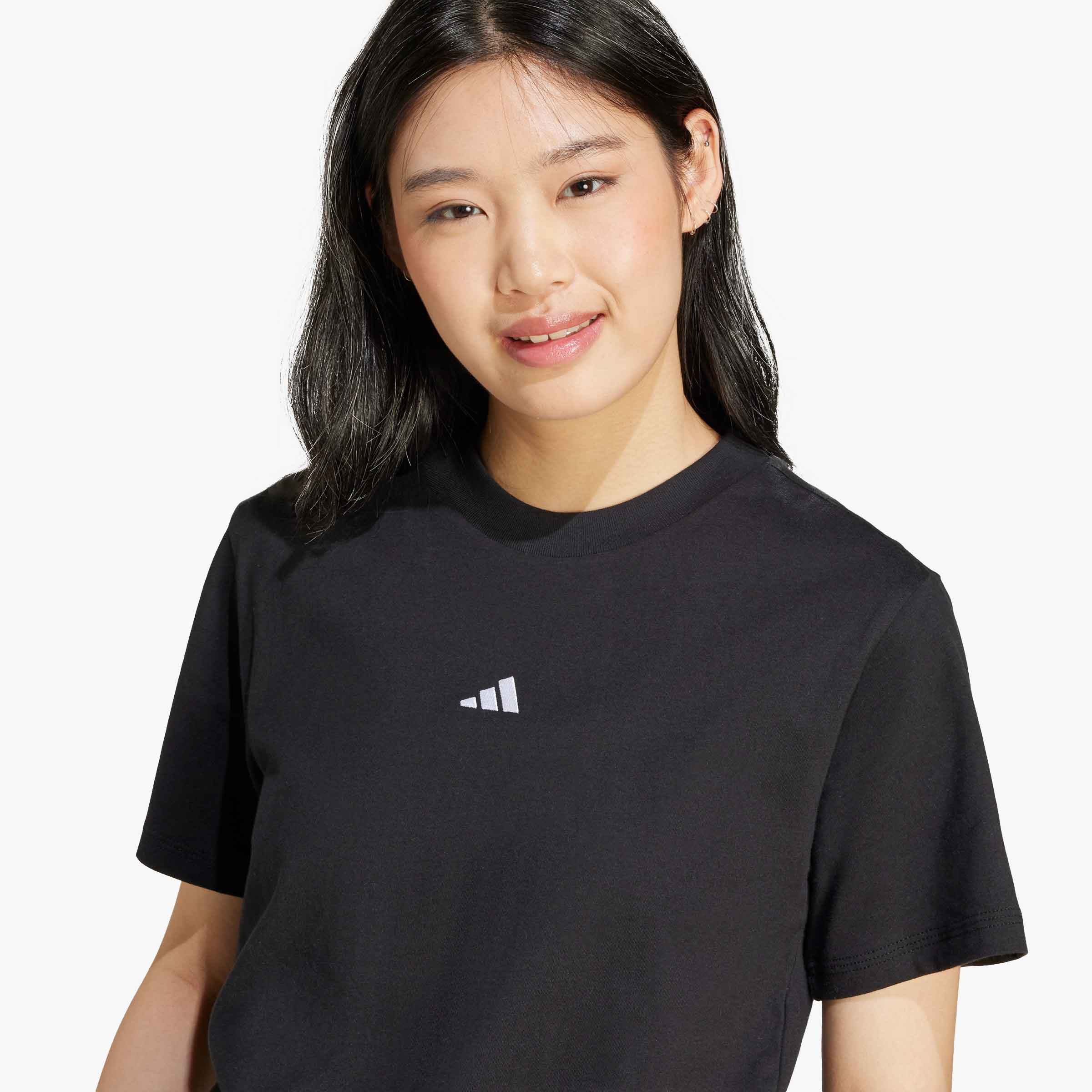 adidas Polera Essentials Logo Peque&ntilde;o Algod&oacute;n, NEGRO, hi-res