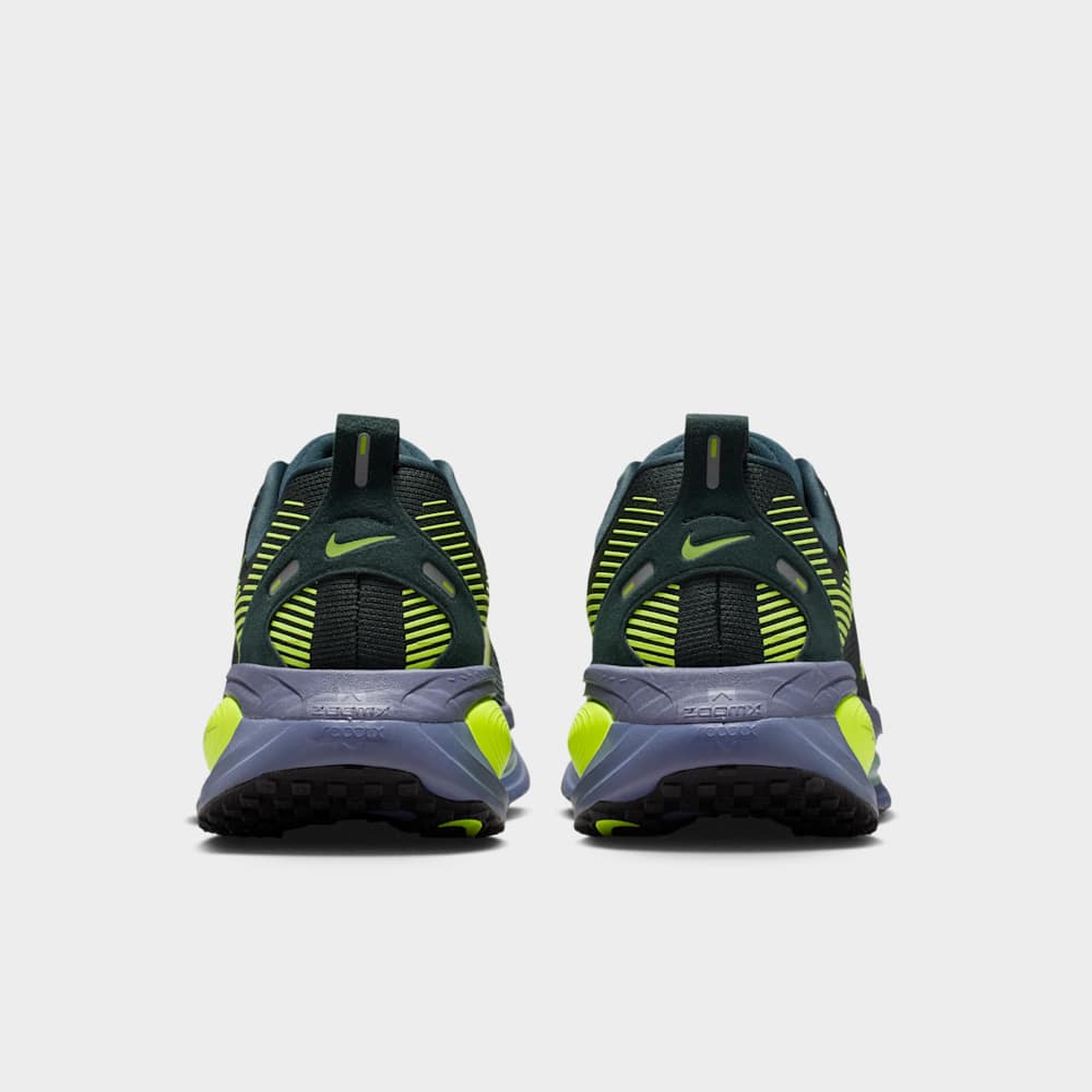 Nike Zapatillas Vomero 18, VERDE, hi-res
