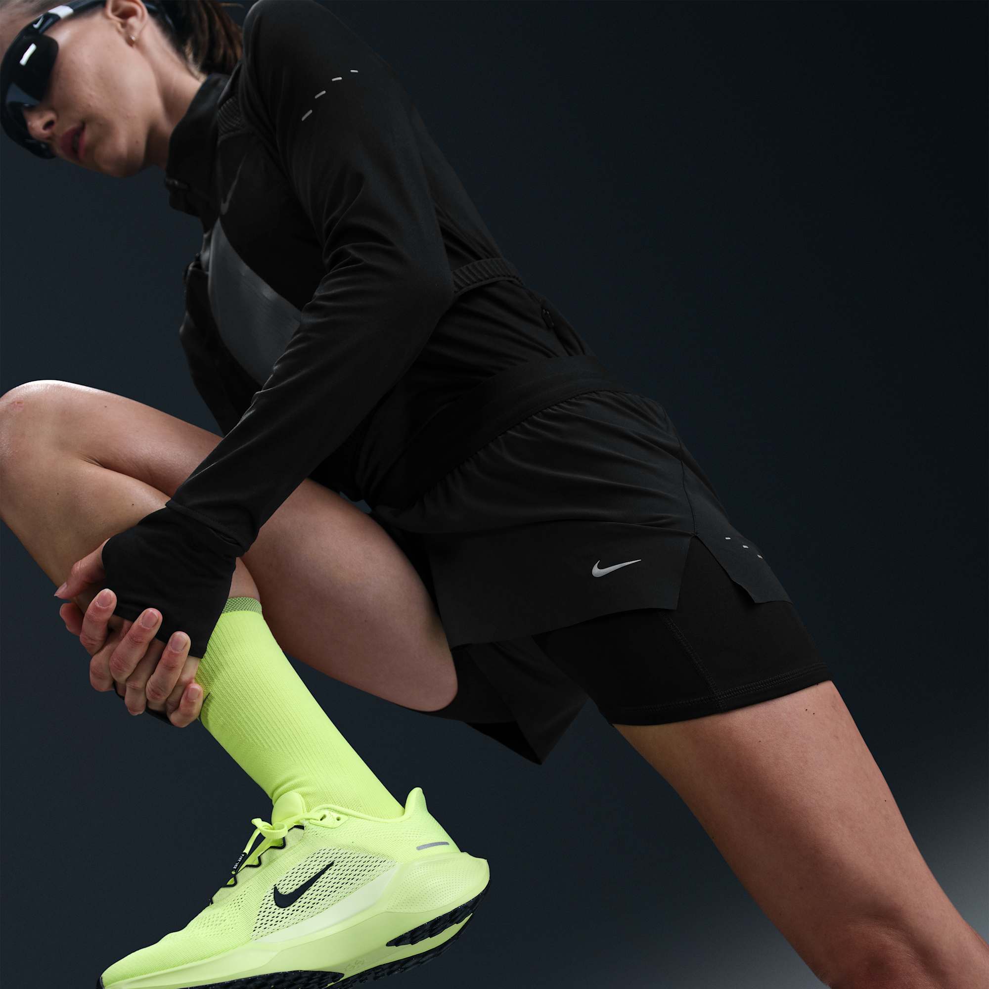 Nike Shorts Swift, NEGRO, hi-res