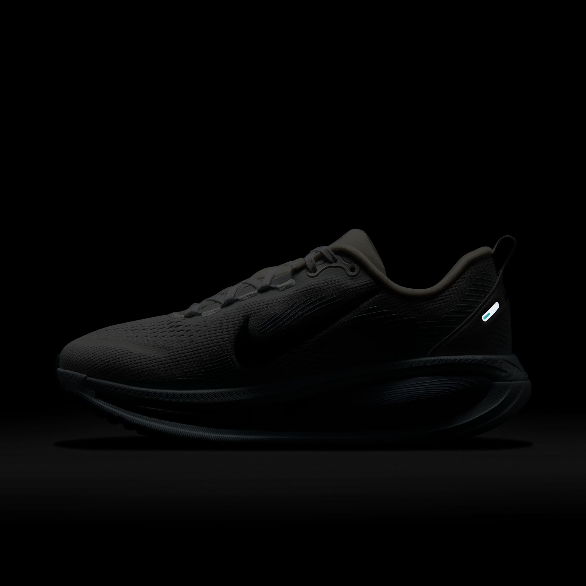 Nike Vomero 18, BLANCO, hi-res