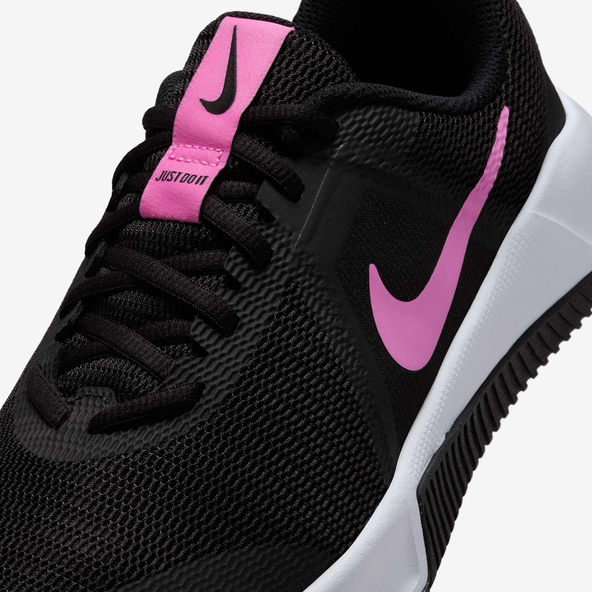 Nike MC Trainer 3, NEGRO, hi-res