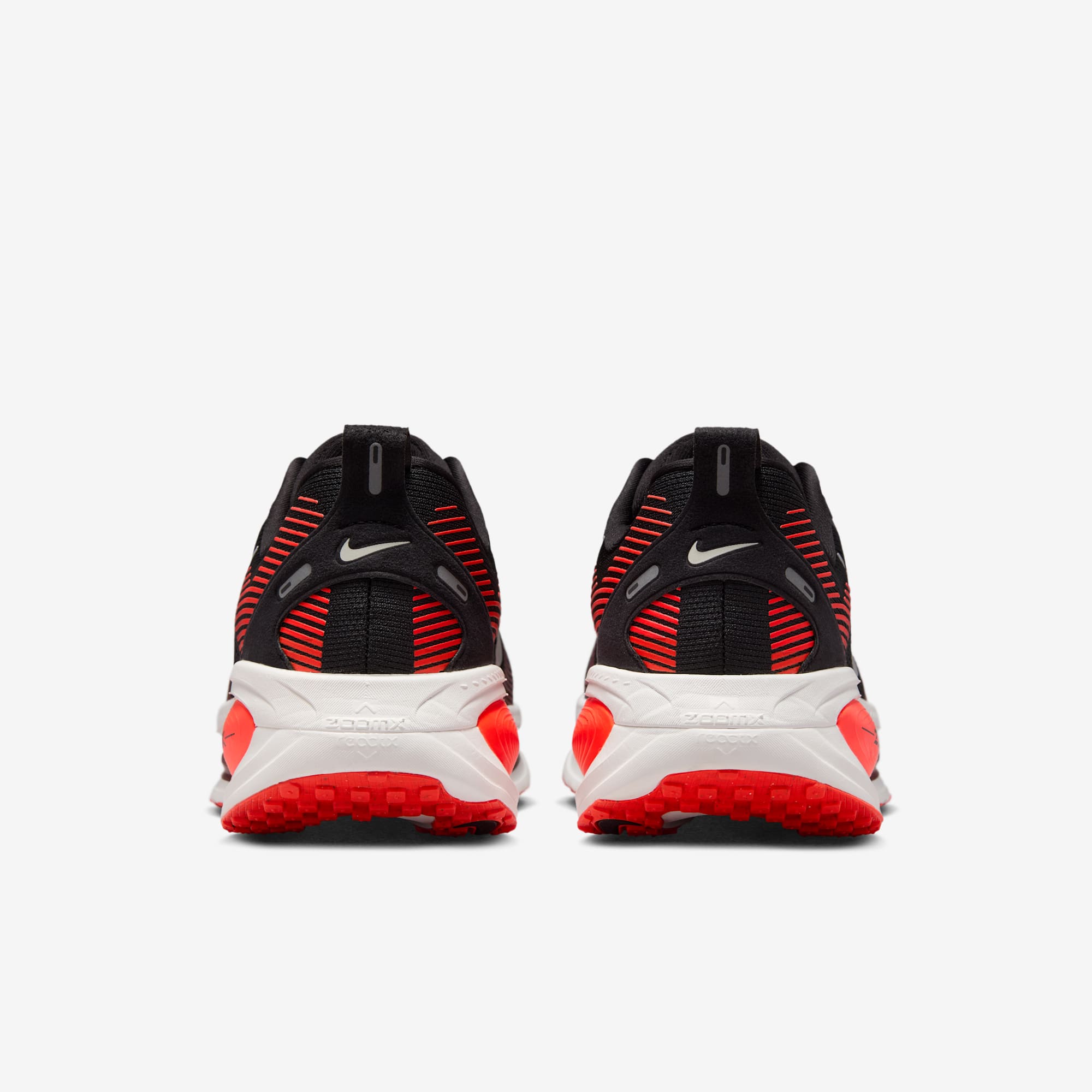 Nike Vomero 18, NEGRO, hi-res