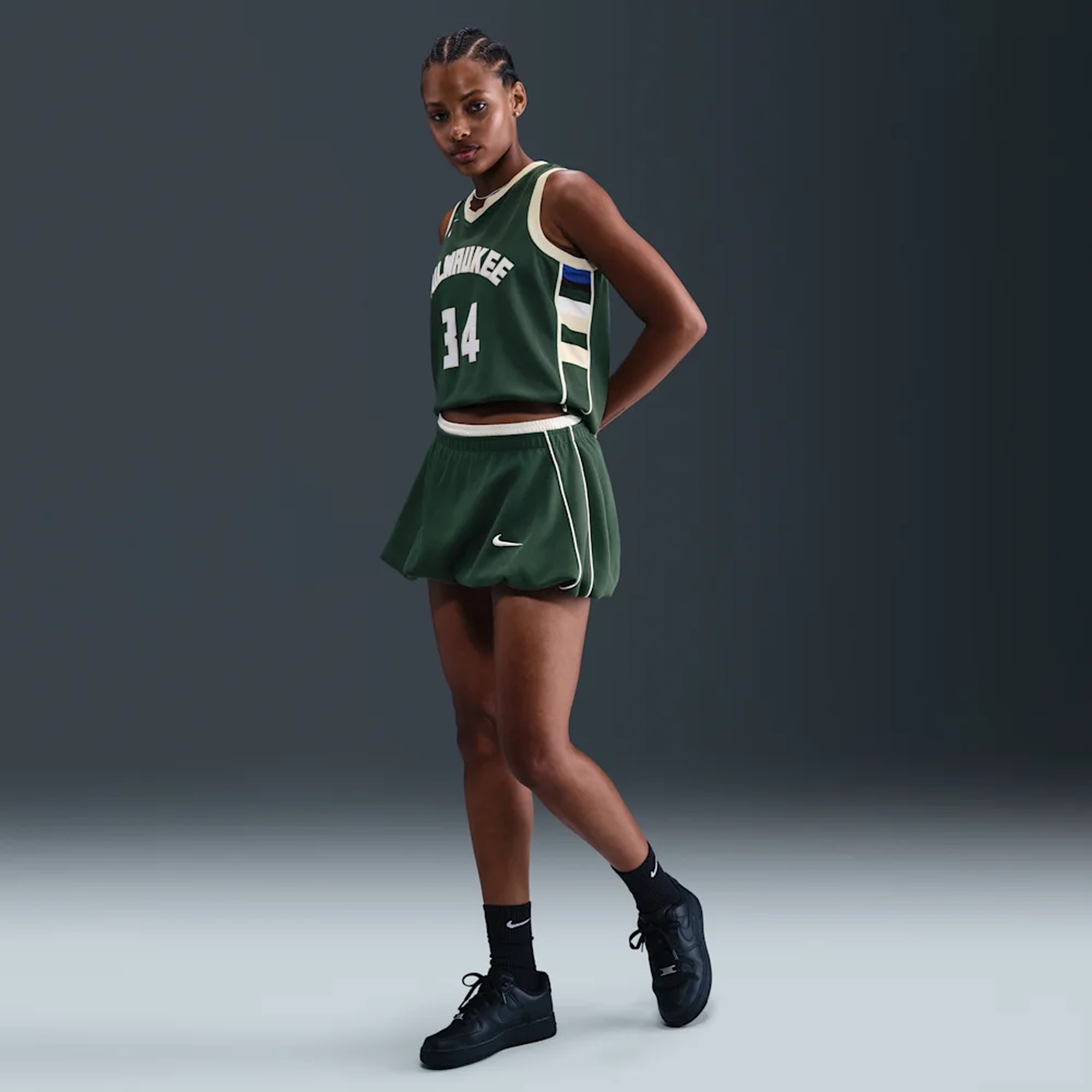 Nike Camiseta Milwaukee Bucks Icon Edition 2022/23, VERDE, hi-res