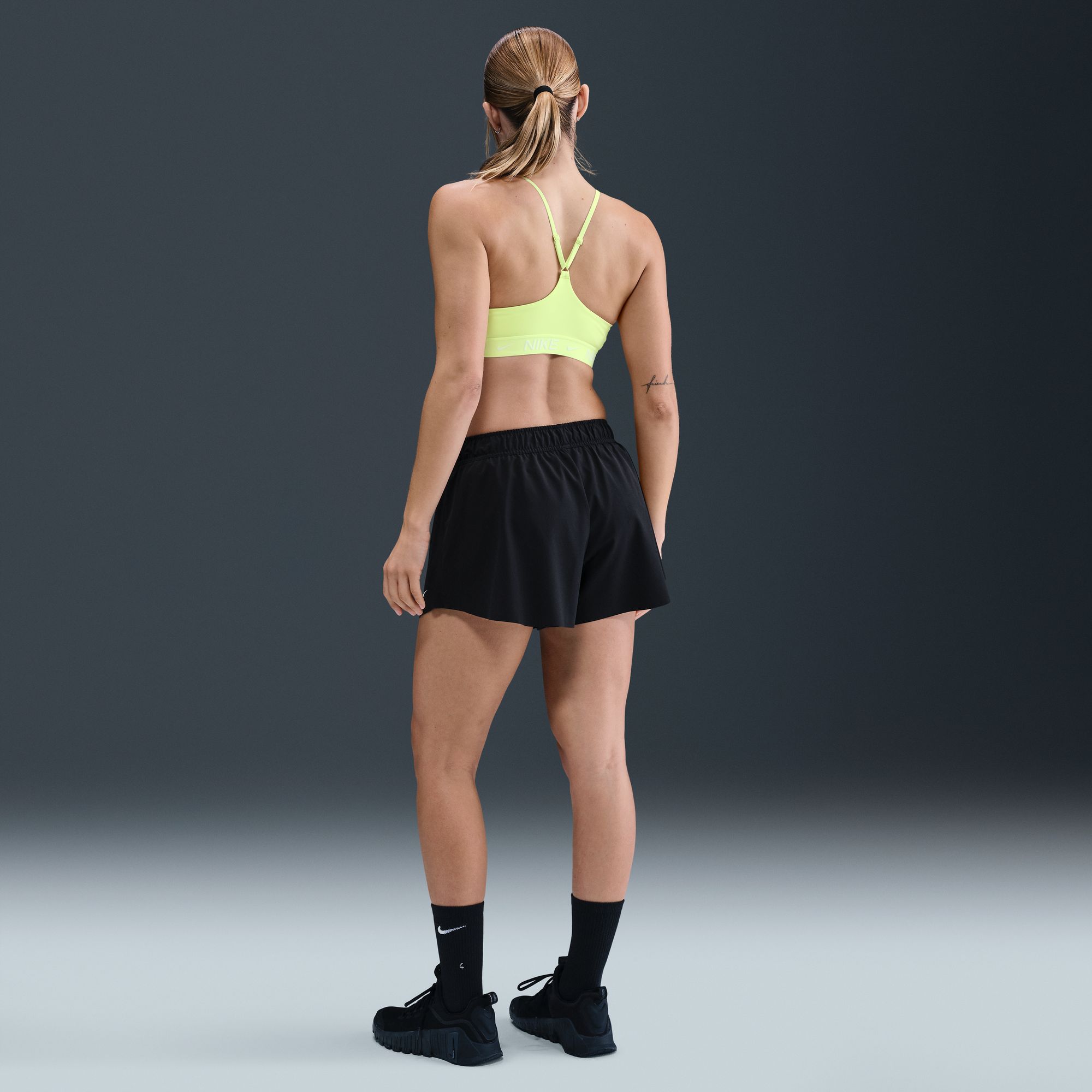 Nike Top Deportivo Indy Light Support, AMARILLO, hi-res