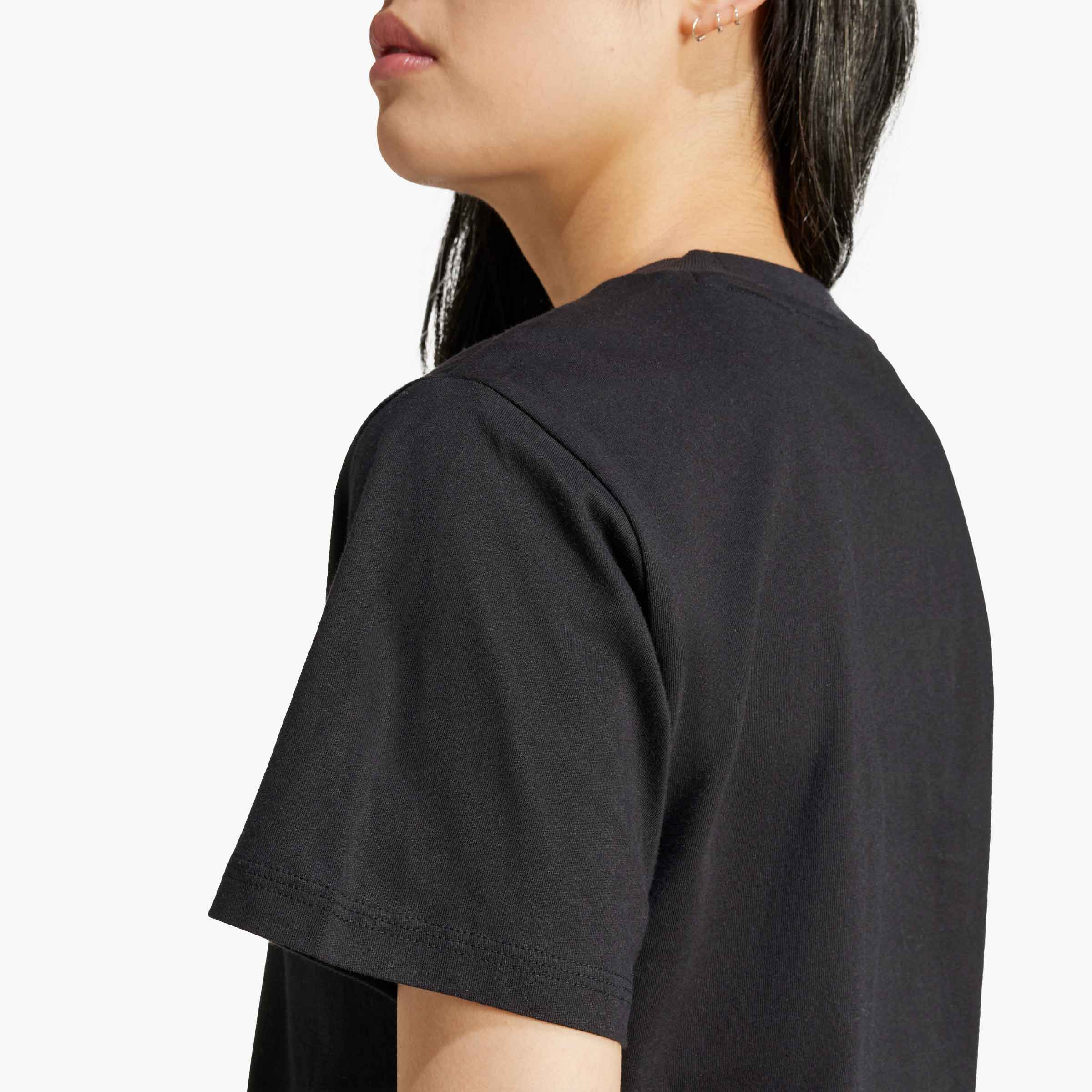 adidas Polera Essentials Logo Peque&ntilde;o Algod&oacute;n, NEGRO, hi-res