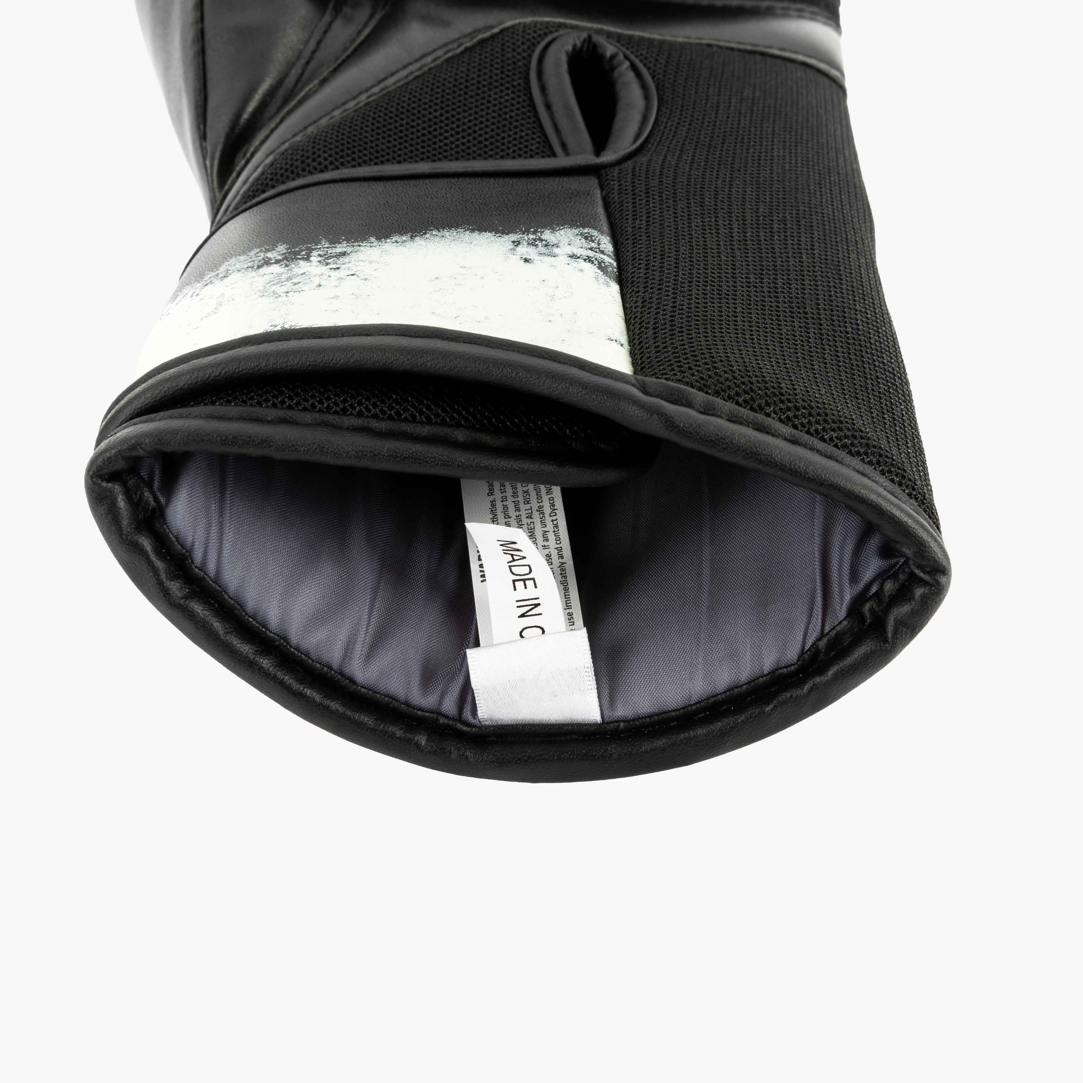 UFC Guantes Box Octagon Lava 16 Oz, NEGRO, hi-res