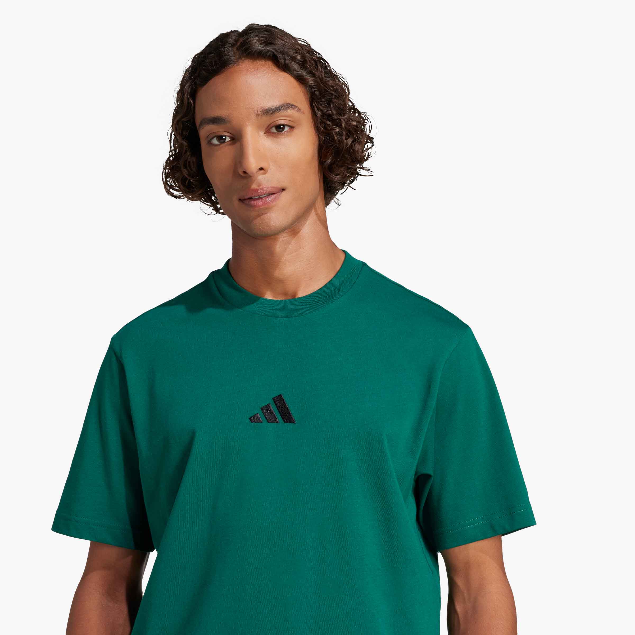 adidas Polera Essentials Logo Peque&ntilde;o Tejido Jersey, VERDE, hi-res