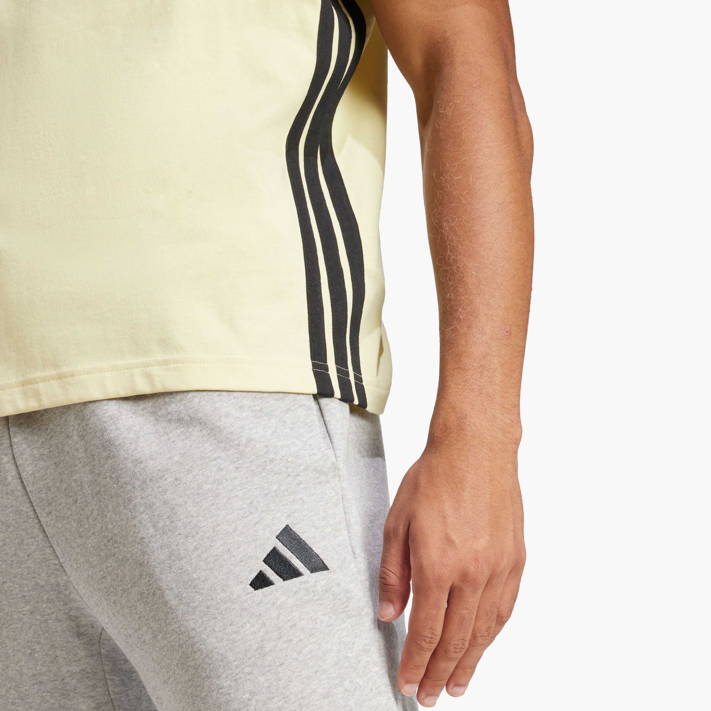adidas Pantal&oacute;n Essentials Feelcozy Felpa, GRIS, hi-res