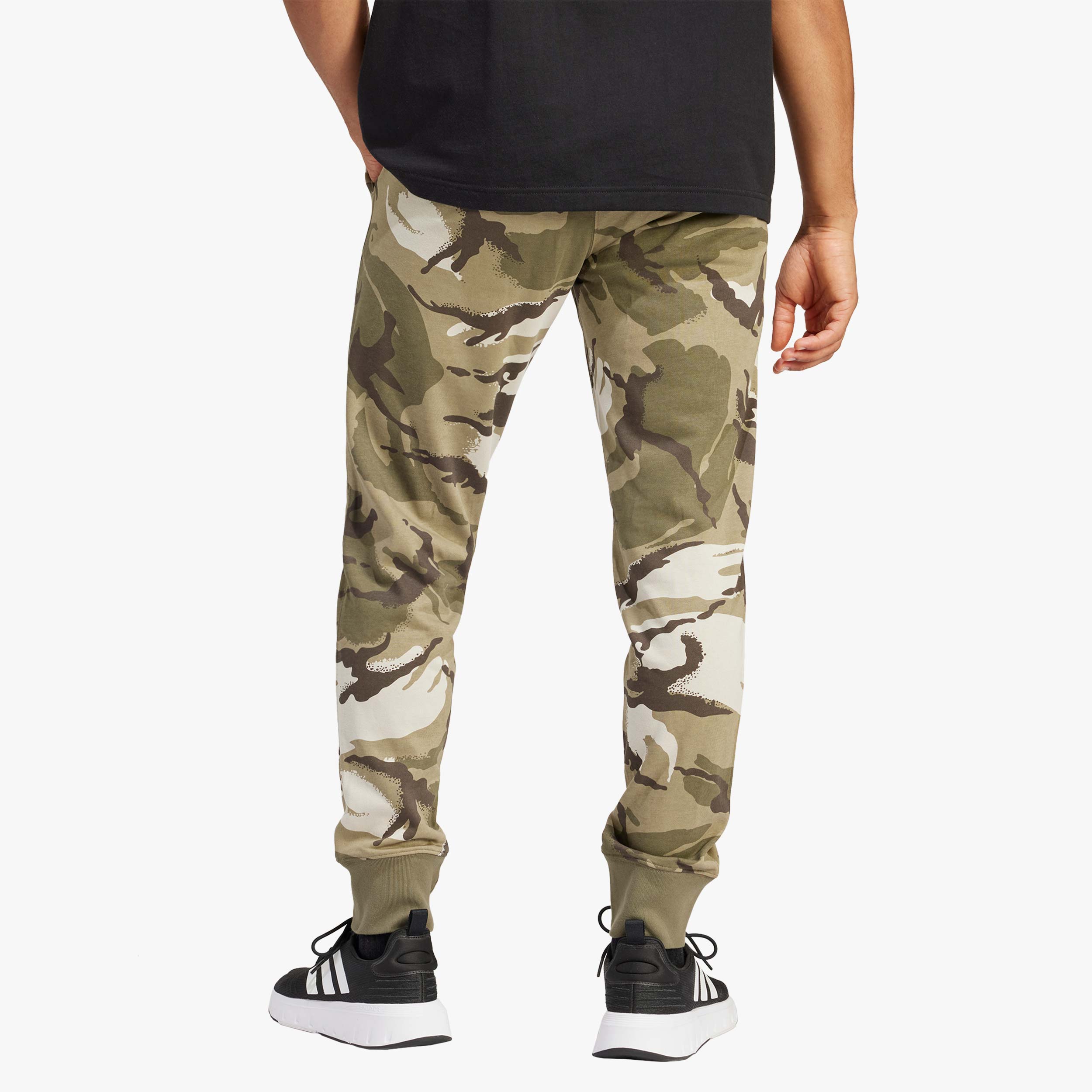 adidas Pantalón Seasonal Essentials Camuflaje, VERDE, hi-res