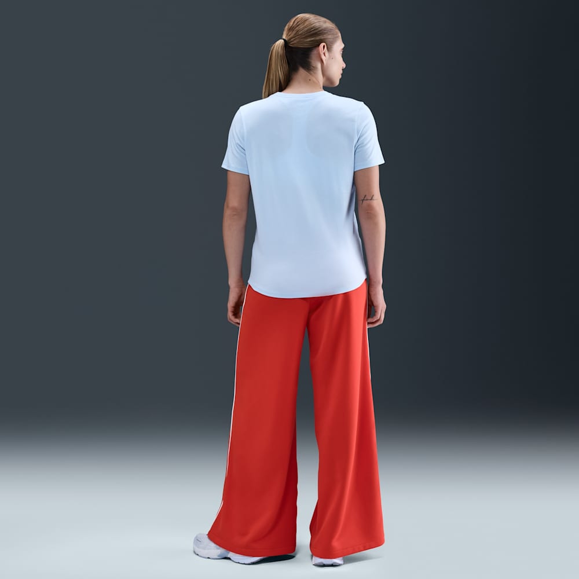Nike Polera Sportswear Club Essentials, AZUL, hi-res