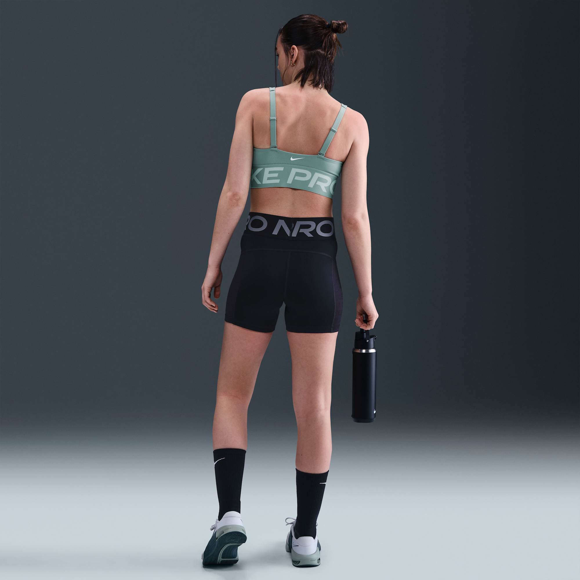 Nike Pro Indy Plunge, NEGRO, hi-res