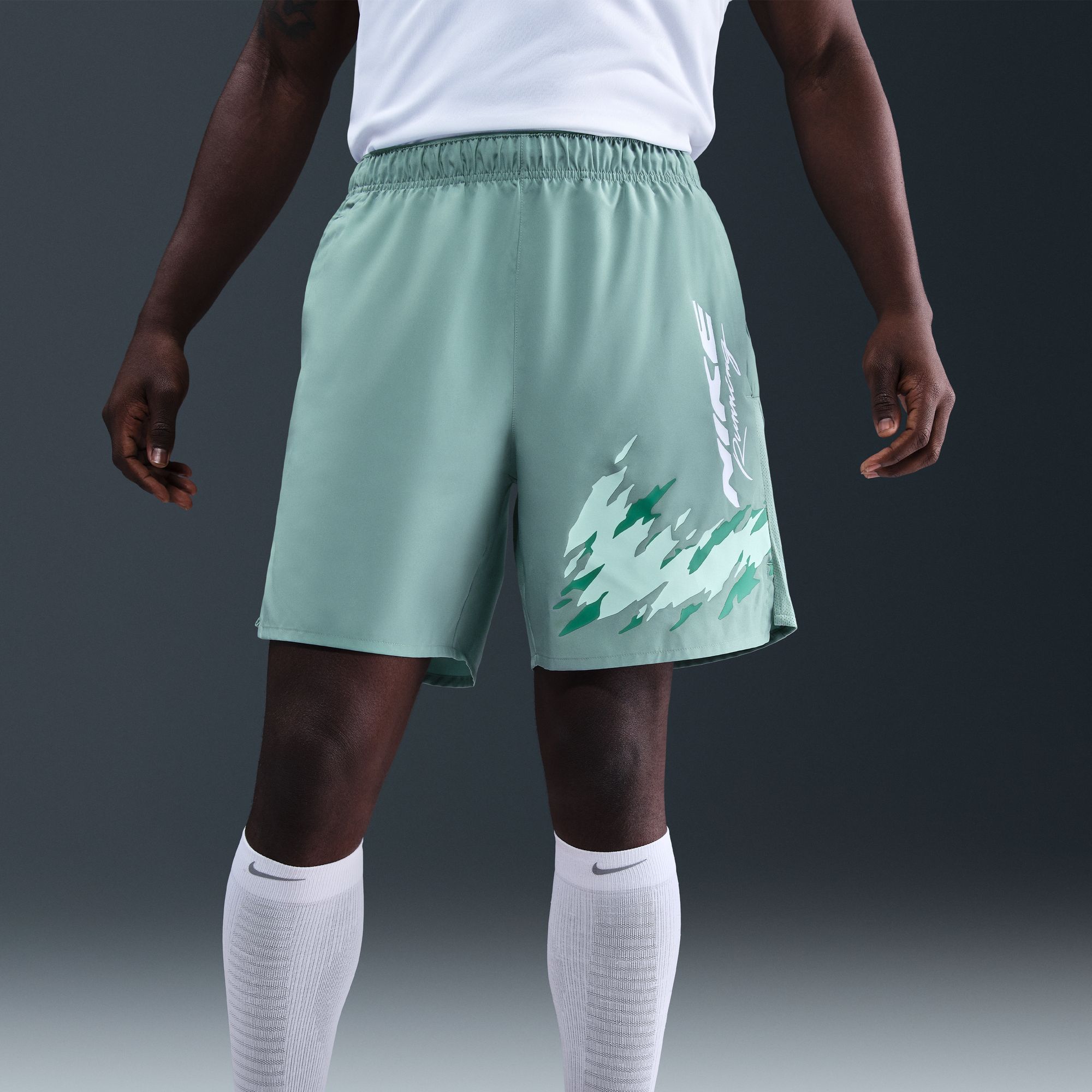 Nike Shorts Challenger, NEGRO, hi-res