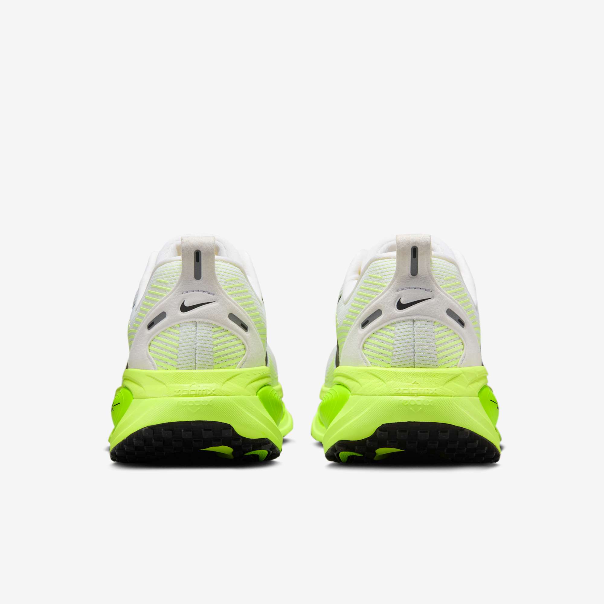Nike Vomero 18, BLANCO, hi-res