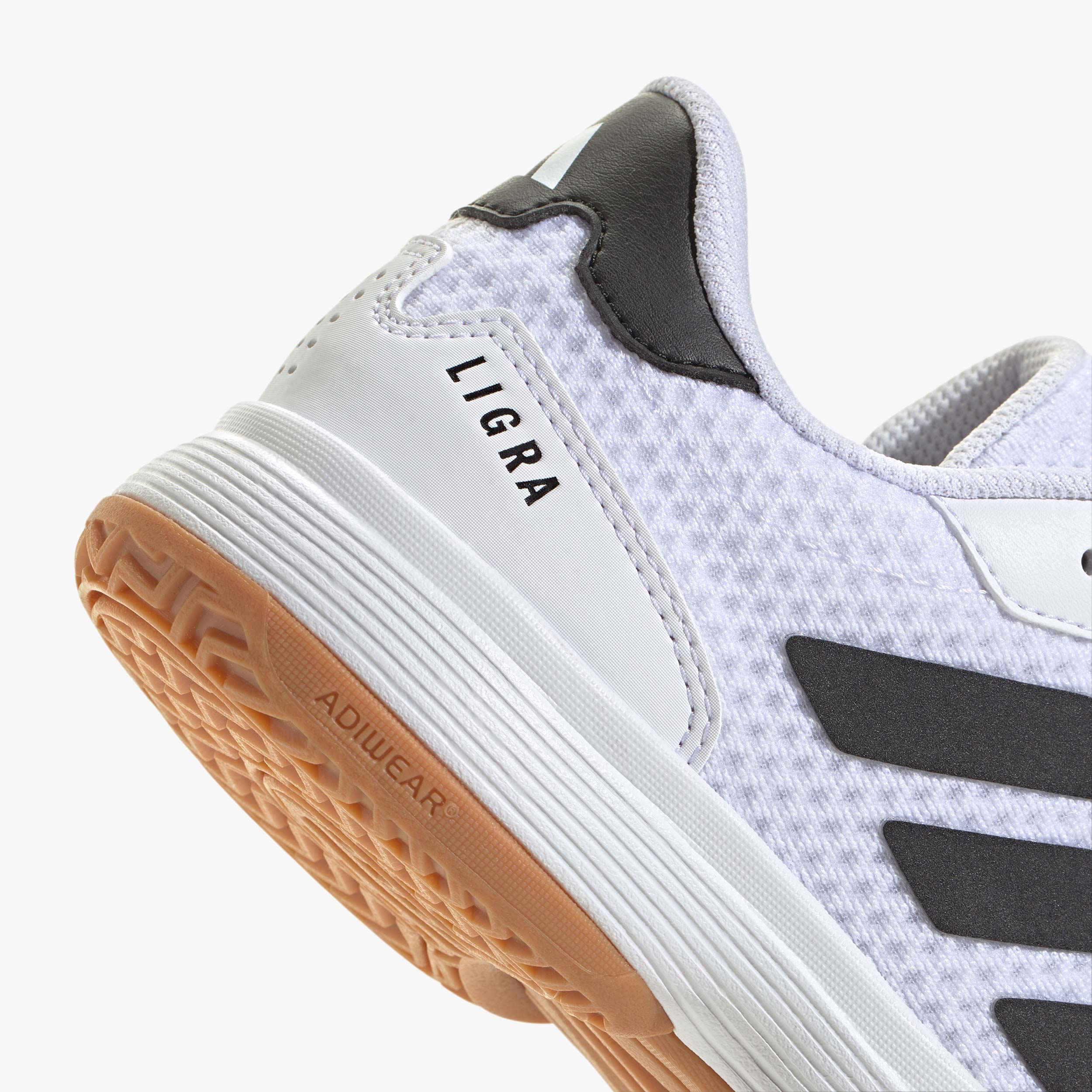 adidas Zapatillas Ligra 8 Cancha Cubierta Ni&ntilde;os, BLANCO, hi-res