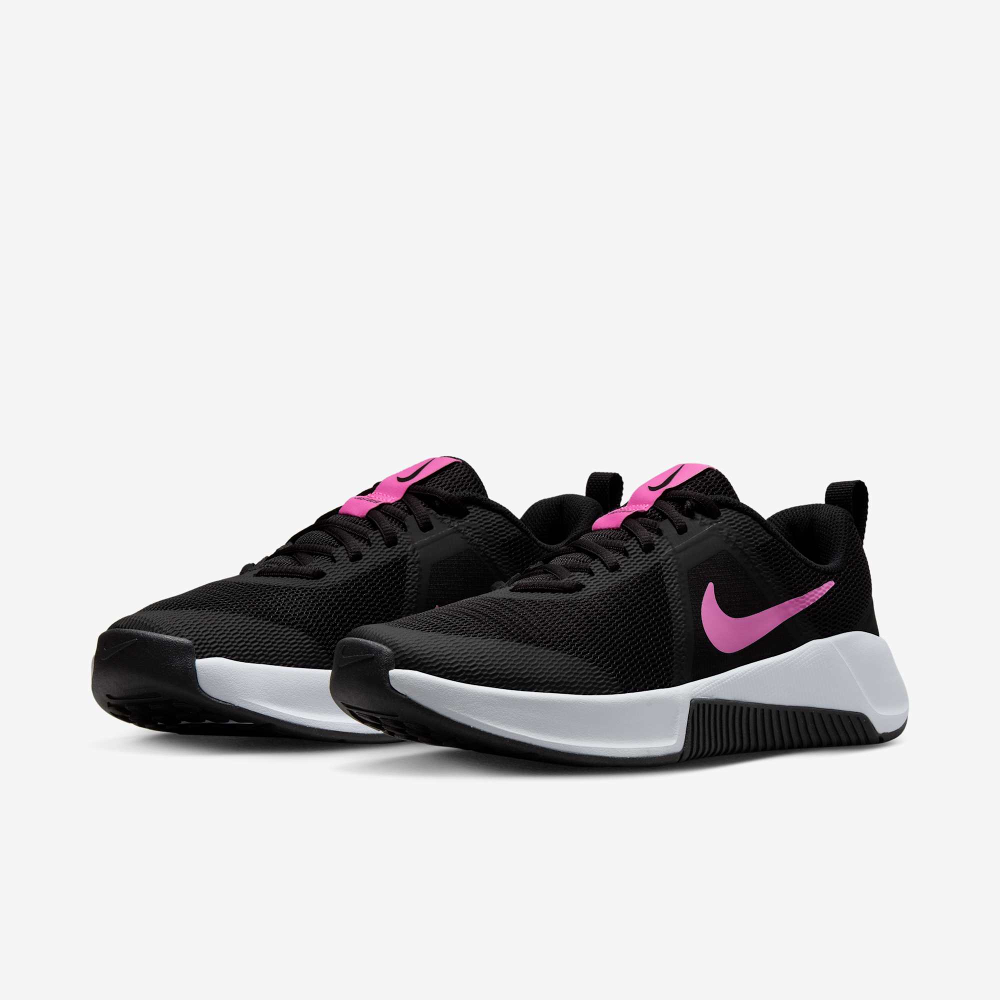 Nike MC Trainer 3, NEGRO, hi-res